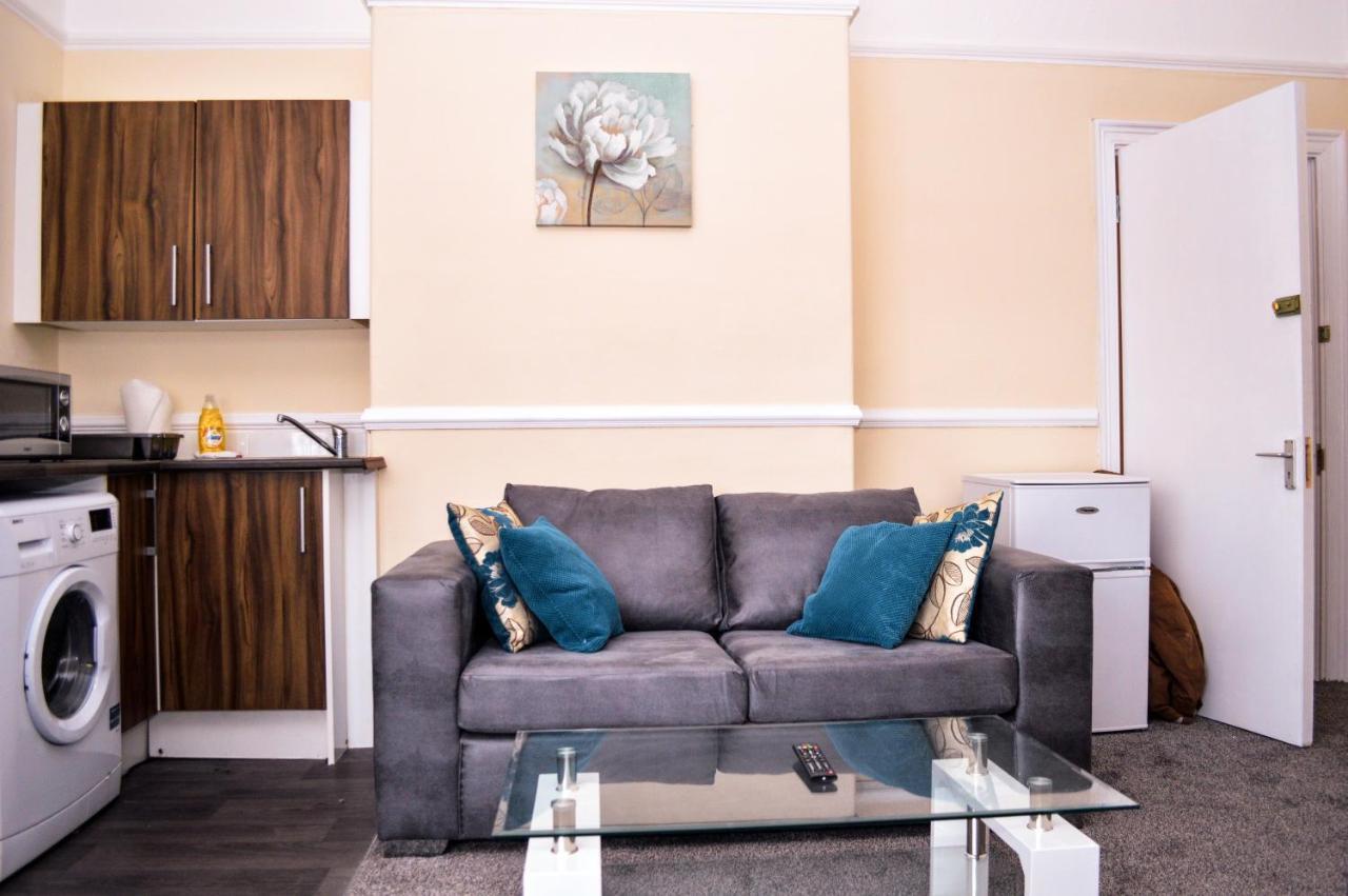Orrell House Apartment Ливърпул Екстериор снимка